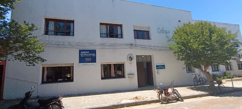 Municipio recibió a referentes de UTU y apoyará sus cursos para fortalecer continuidad educativa de jóvenes en Sarandí Grande